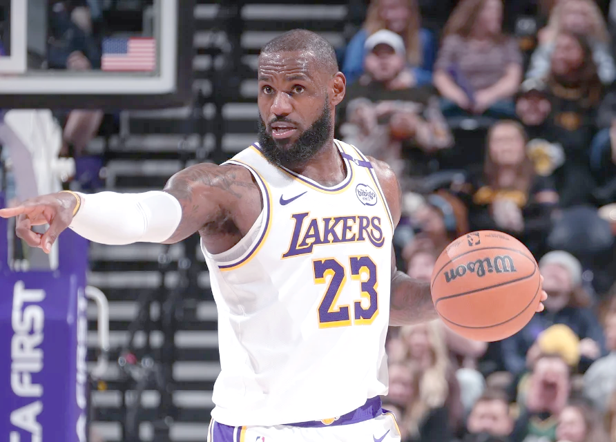 浓眉哥复出首战,爵士状态火爆,绝杀战胜成为焦点!的简单介绍