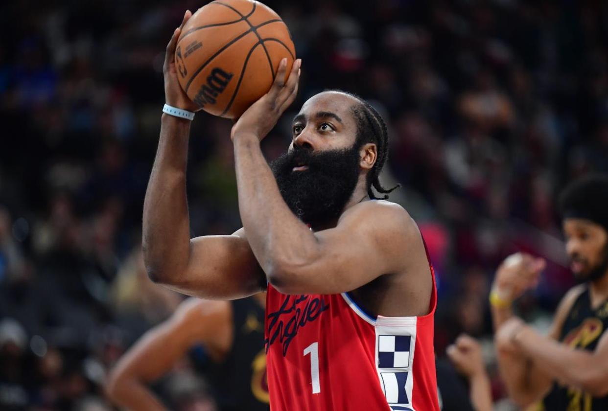 哈登连续二十场比赛得分超过回归赛场,MAD挑战极限!的简单介绍